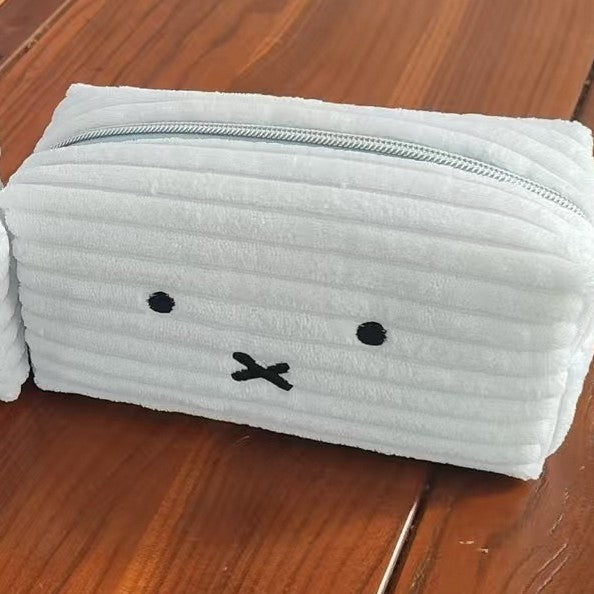 00e1a1b1-8f60-4cac-9dc9-ec70c71b1155